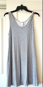 Flowy sleeveless summer dress